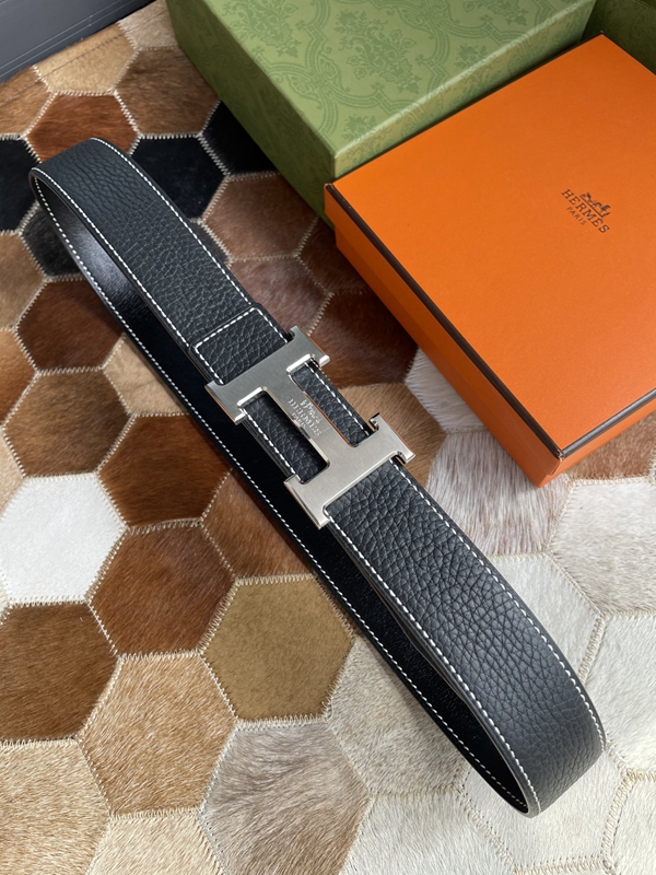 エルメスベルト正面デザイン